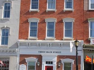 3 Main St, Newton, NJ 07860