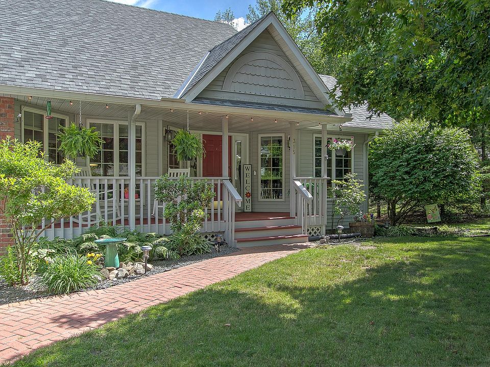 1st image of 315 Sunset Ln N
