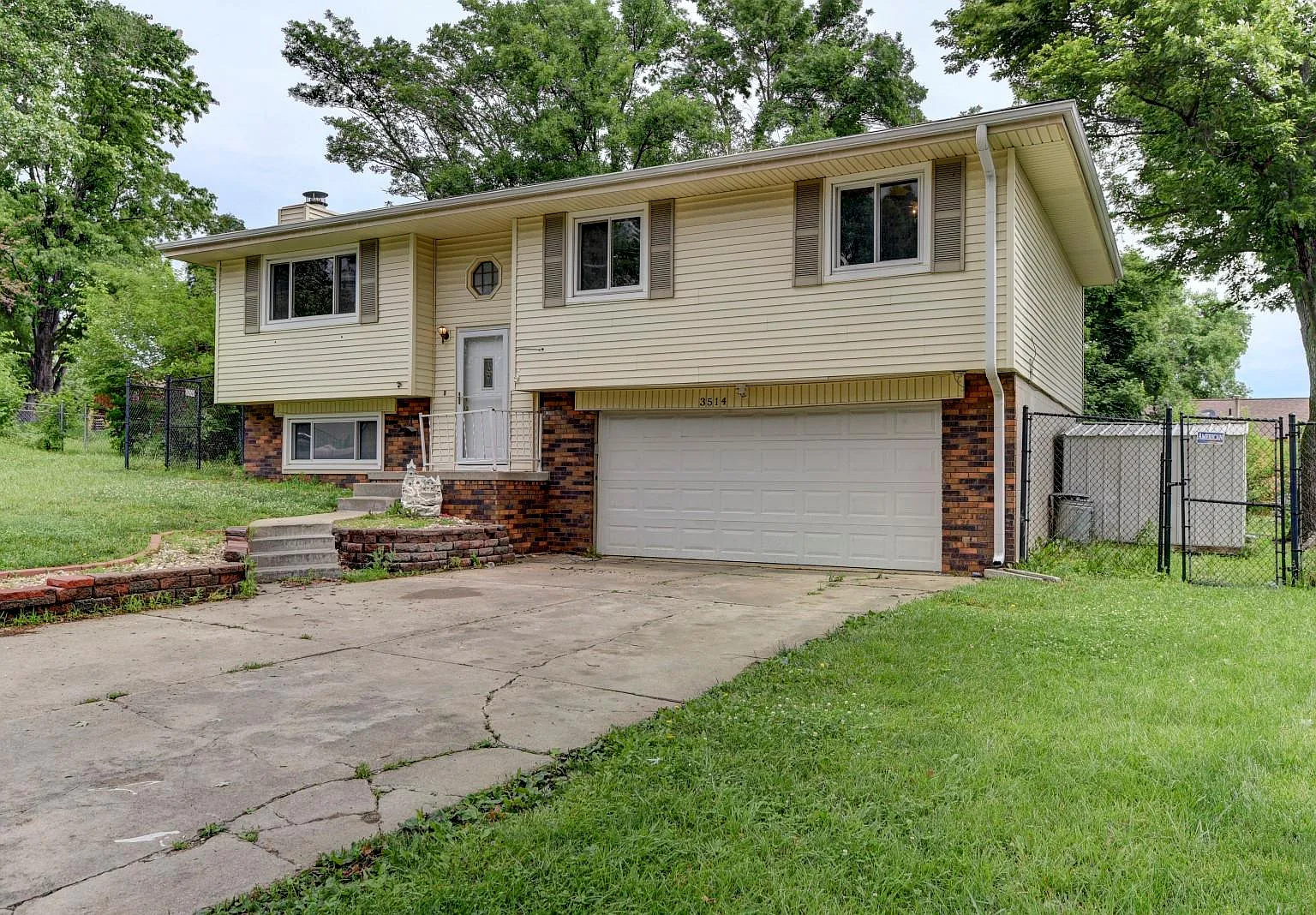 3514 Glory Cir — Photo 1