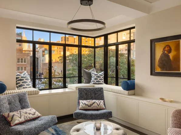 130 West 12th Street image 4 of 29