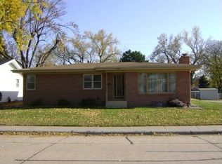 2221 W Phoenix Ave, Grand Island, NE 68803