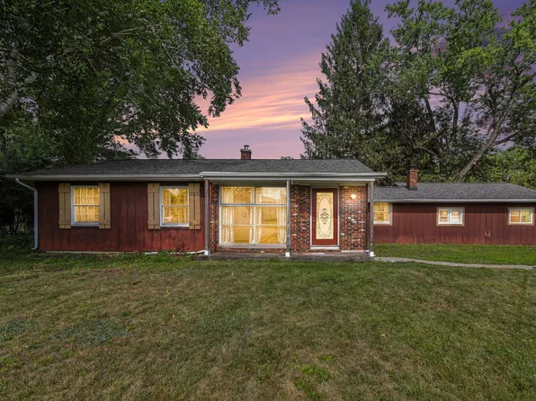 2637 Lucerne Dr, Jackson, MI 49201