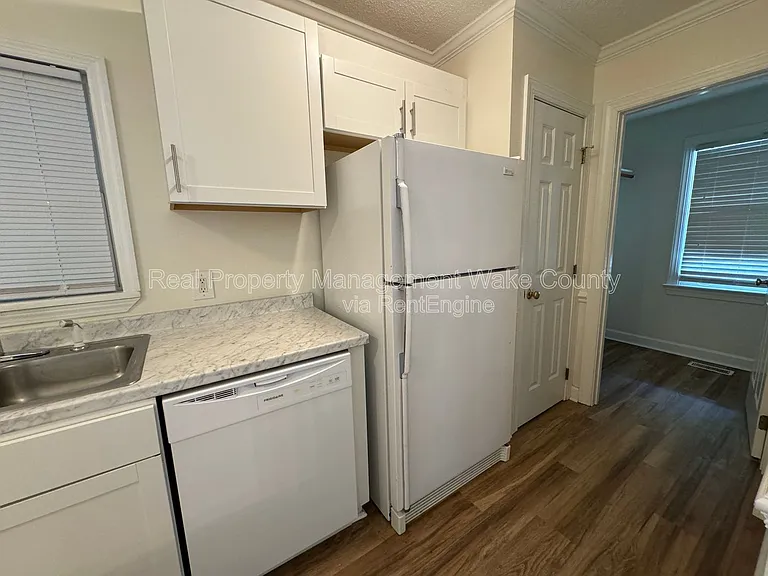 4328 Bartholomew Cir — Photo 11