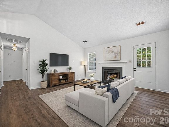 4th image of 1548 Brentfield Dr