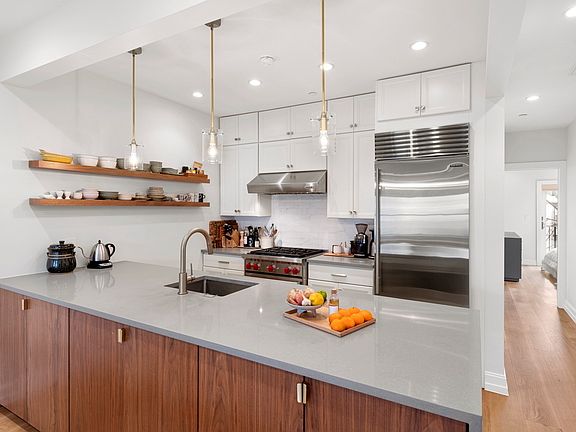 2nd image of 350 De Graw St #3