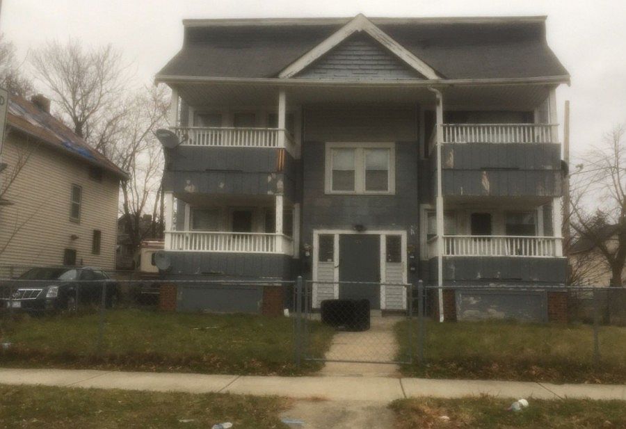 1st image of 931 E 143rd St
