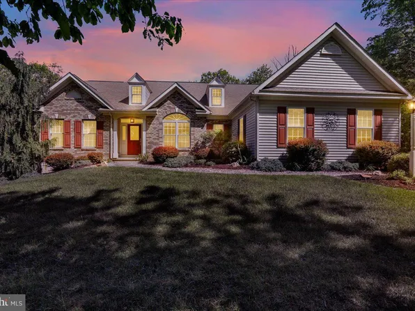 375 Quaker Hill Rd, Morgantown, PA 19543