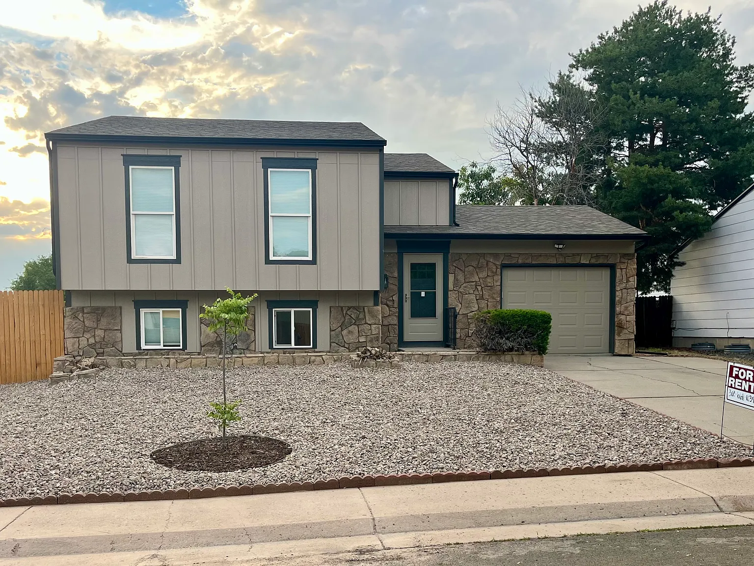 4 bed, 1644 sqft, $3,200 — Photo 1