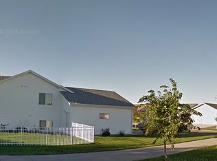 4408 50th St S, Fargo, ND 58104