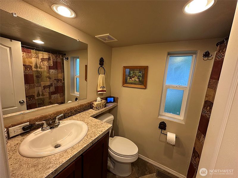5th image of 4767 Skagit Trail