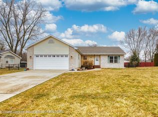 8923 Jacaranda Dr, Dimondale, MI 48821