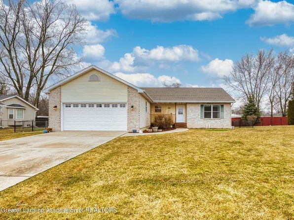 8923 Jacaranda Dr, Dimondale, MI 48821