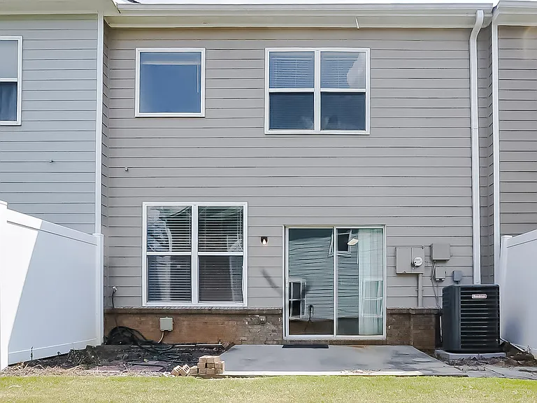 3433 Dianthus Ln — Photo 21