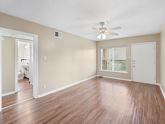 4th image of 910 Ohio Ave #2