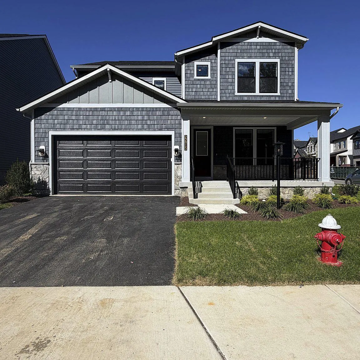 6 bed, 5.0 bath, 4737 sqft, $5,500 — Photo 2