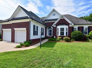 2734 Lexington Pointe Pl, Matthews, NC 28104