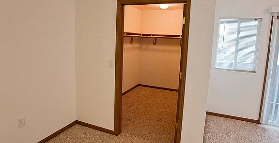 5th image of 3418 56th Ave Unit 206