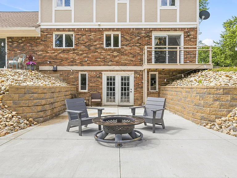 1720 Ridge Hill Ln #1 — Photo 18