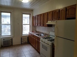 7036 66th St APT 2R, Glendale, NY 11385