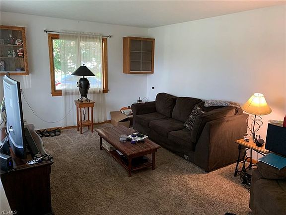 3rd image of 1156 Shannon Ave