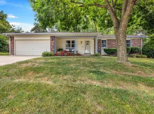 412 Rebecca Dr, Saint Charles, MO 63301