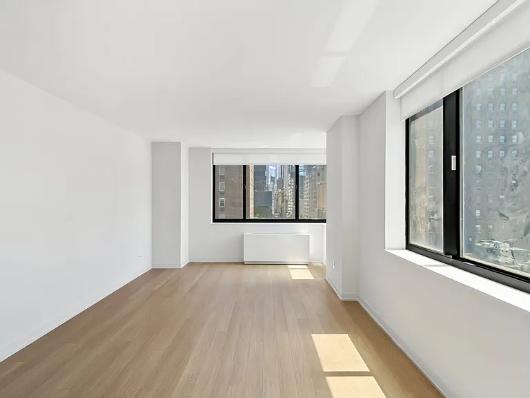Columbus Pl #S12B — Photo 6