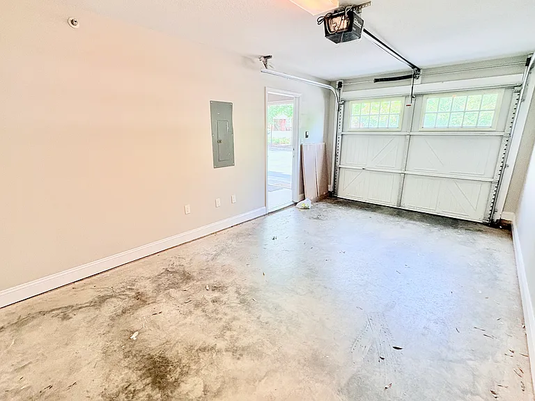 203 Kelly Rd #904 — Photo 34