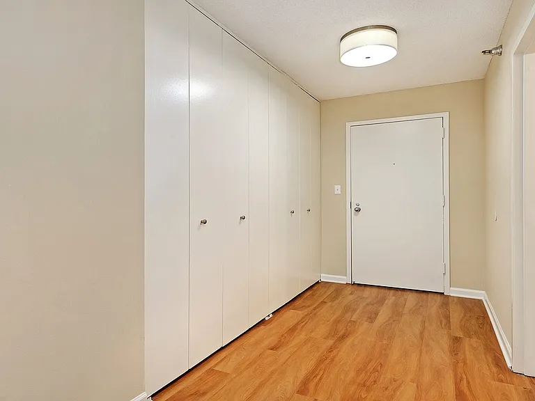 Hyde Park Tower — Photo 11