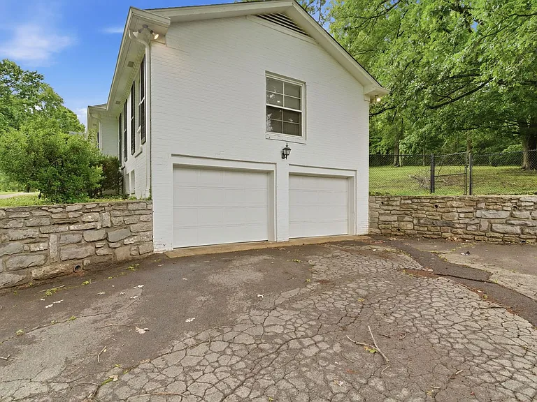 5724 Knob Rd — Photo 38