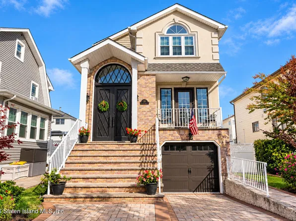 39 Pitney Ave, Staten Island, NY 10309