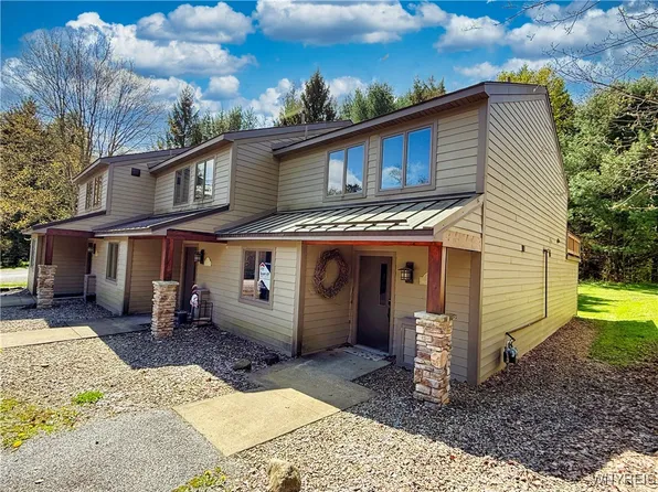 3 Creekside Vlg, Ellicottville, NY 14731