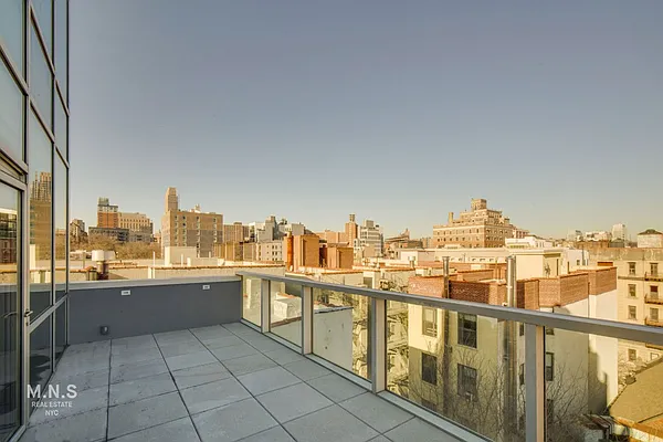 Sold by MNS | media 2