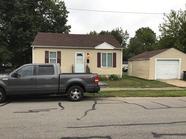 1st image of 3819 Ford St