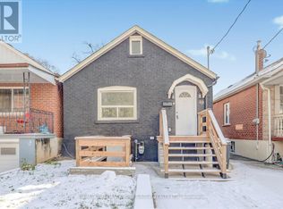 49 Cordella Ave #2, Toronto, ON M6N 2J7