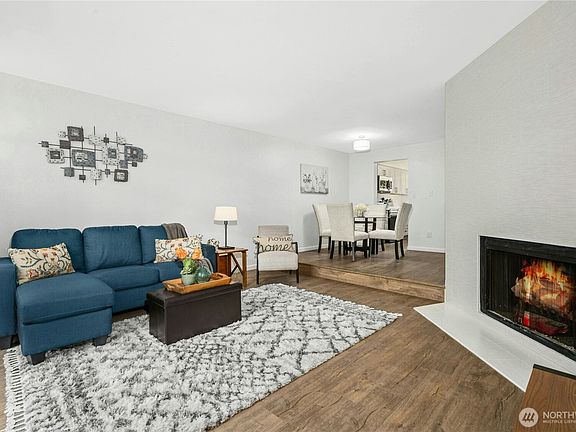 2nd image of 4160 Factoria Boulevard SE #A-108