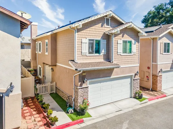 22775 Walnut Park Ln, Santa Clarita, CA 91321