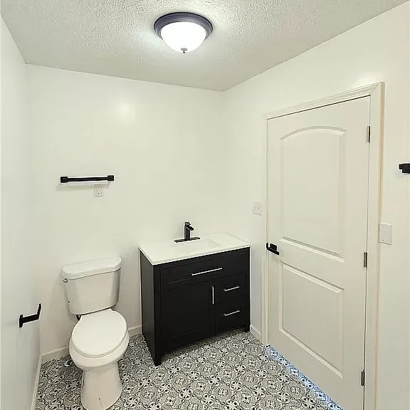 1310 Leavitt Rd — Photo 8