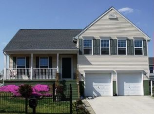 2 Snug Lagoon Ct, Baltimore, MD 21220