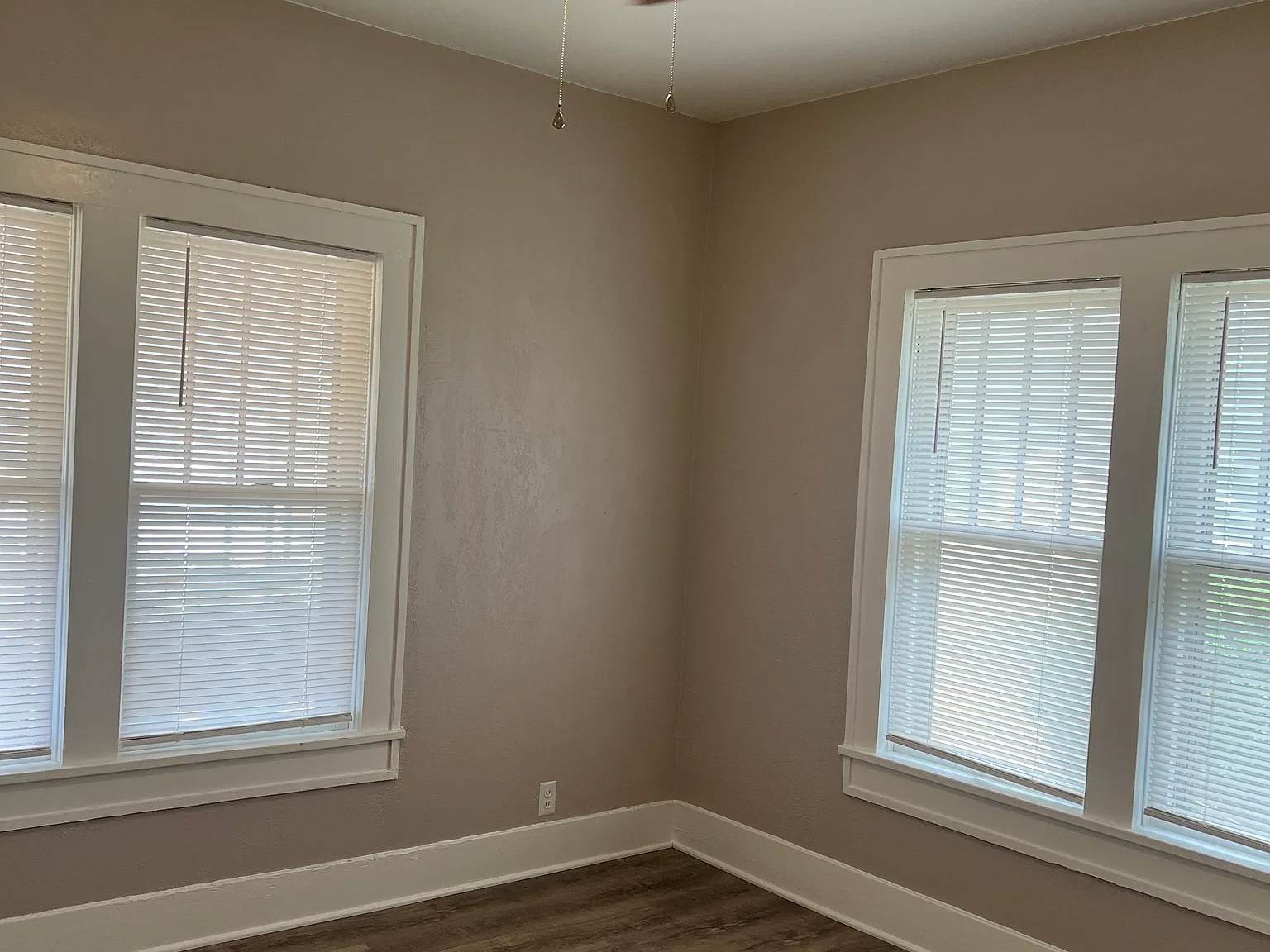 2 bed, 1050 sqft, $850 — Photo 4