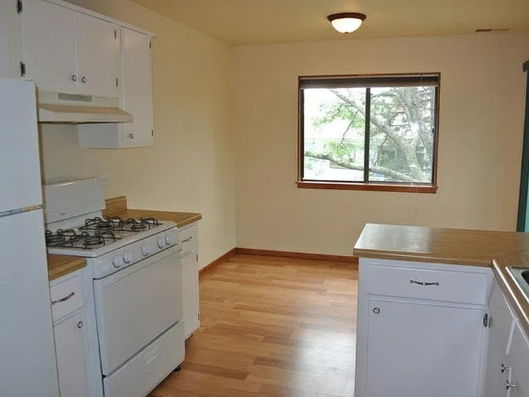 271 Middlebury Ct #D2 — Photo 7