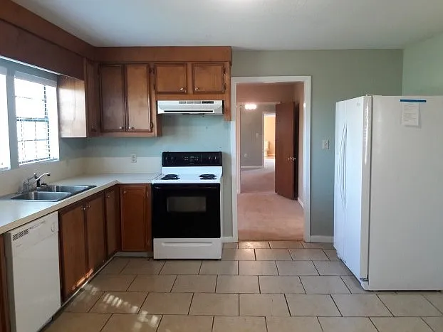 3 bed, 1800 sqft, $1,395 — Photo 4