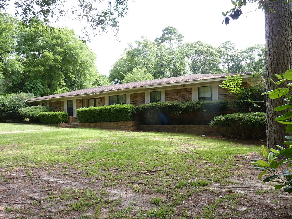 1st image of 1921 Sheffield Dr