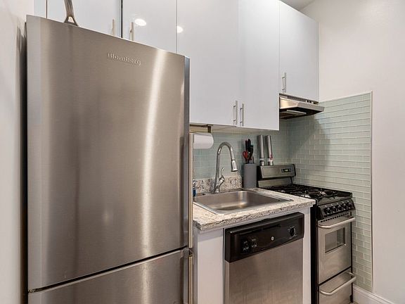 3rd image of 9 Christopher St APT 12