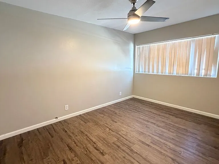 722 E San Lorenzo Rd — Photo 39
