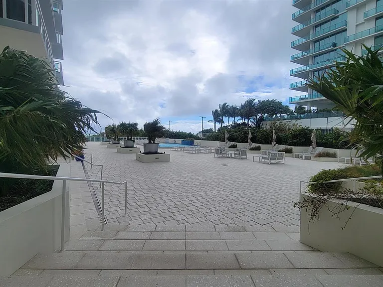 6917 Collins Ave #506 — Photo 13