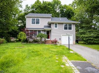 74 Hazel Ave, Livingston, NJ 07039
