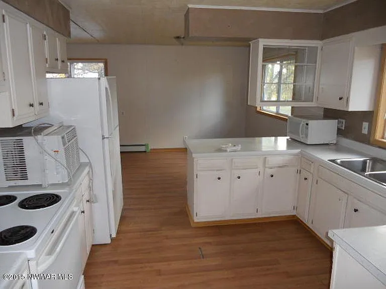 1318 America Ave — Photo 4
