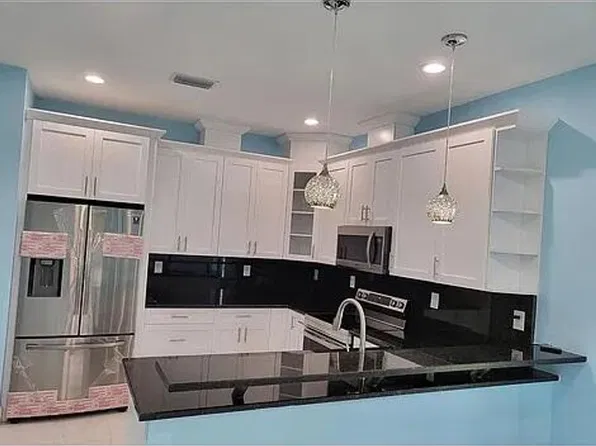 409 Broward Ave, Greenacres, FL 33463
