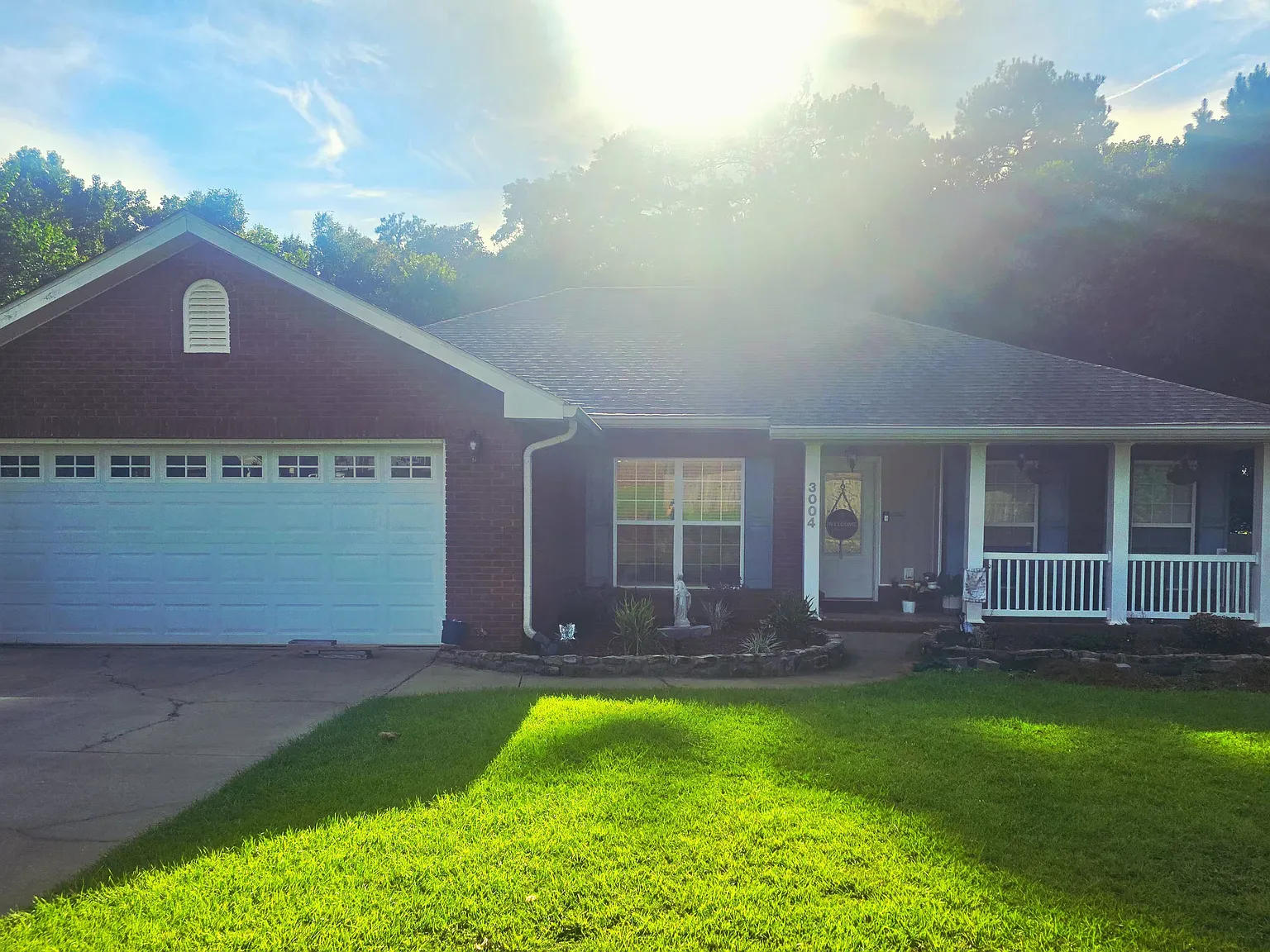 3 bed, 1642 sqft, $900 — Photo 1