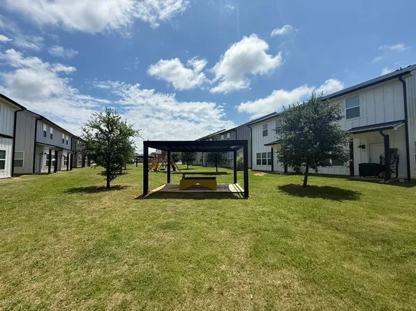 Residence Papillon - Luxury Townhome Community in Bullard, TX